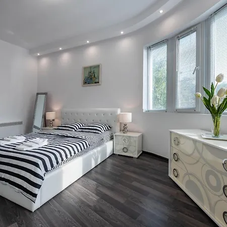 White Orchids Apartment * 瓦爾納