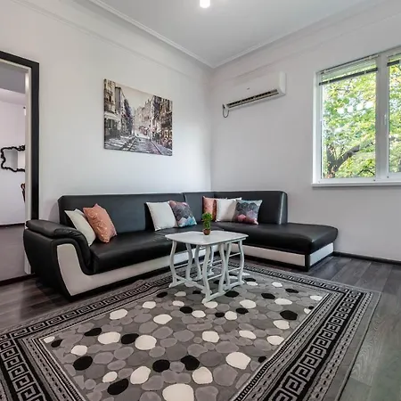 White Orchids Apartment 公寓 瓦爾納