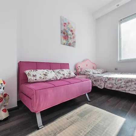 White Orchids Apartment Varna